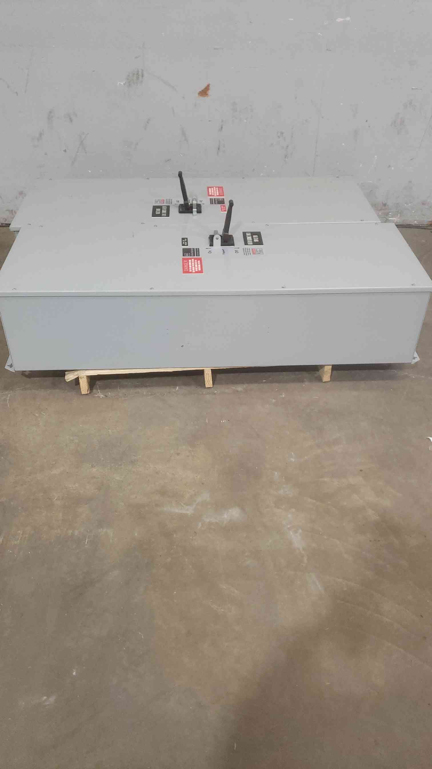 1200 Amp. Cutler-Hammer, Battery Disconnect Switch, 500 VDC (2 available) - Image 3