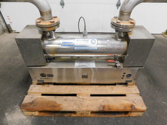Aquafine #CSL-12R, ultraviolet disinfection unit - Image 2