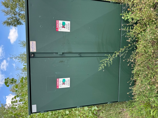 2000 KVA 27600Wye/13800 Primary, 4160/2400 Secondary, CES, padmount transformer, dead front radial feed, 2015 - Image 1