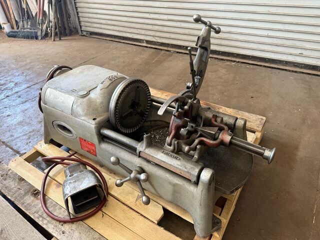 Ridgid #802, pipe threading machine, 115 V., 1-phase, 26 amps. - Image 1