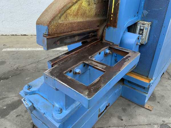 24" Milwaukee #1-1/2, alligator shear, 8-3/4" jaw opening, 40 SPM, 7.5 HP - Image 8