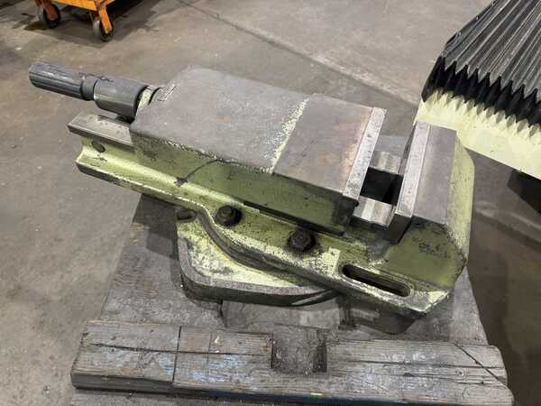 Advanced Advanced Lock System System machine vise, 8" vise opening, 30" vise length, swivel base - Image 6