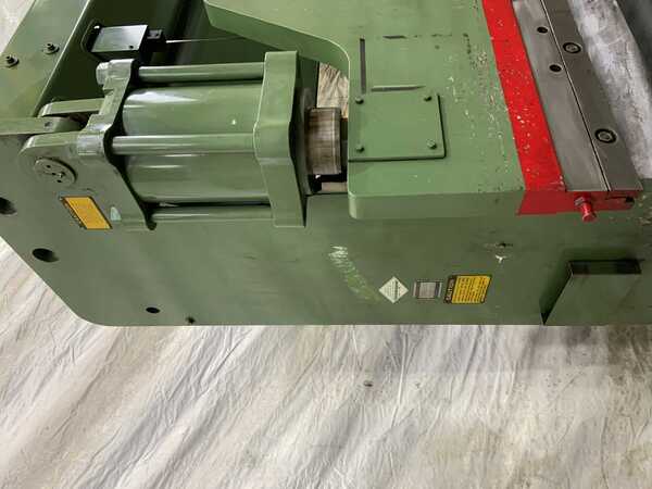 135 Ton, Cincinnati #135CBx10, hydraulic press brake, 12' overall, 126" between housing, 8" stroke, 20 HP - Image 4