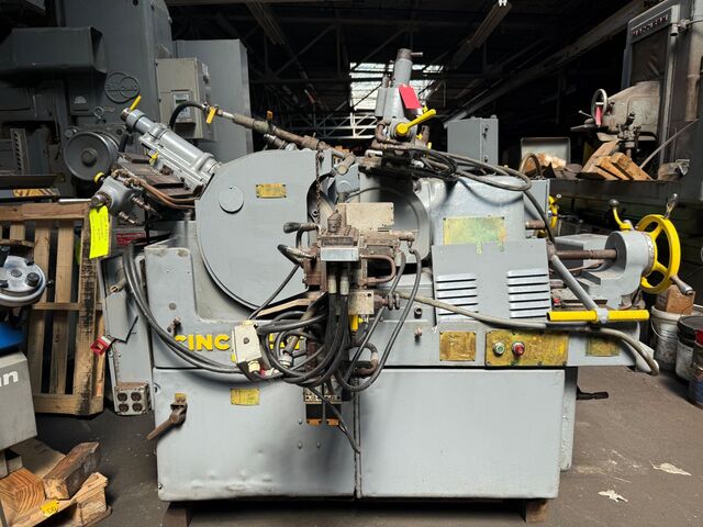 Cincinnati No. 2 Mdl. O-M, centerless grinder, 3.5" capacity, 24" grinding wheel, 1953 - Image 1