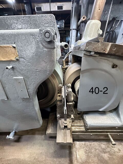 Cincinnati No. 2 Mdl. O-M, centerless grinder, 3.5" capacity, 24" grinding wheel diameter, 15 HP, 1967 - Image 4