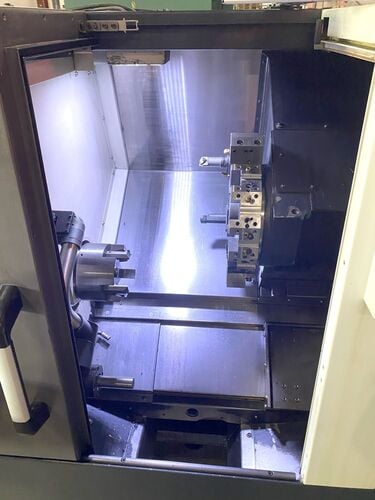 Daewoo Doosan #Lynx-2100A, cnc lathe, w/ Denso Robot Loader, 23" swing, 13.8" diameter x 13" max, 6" chuck - Image 2