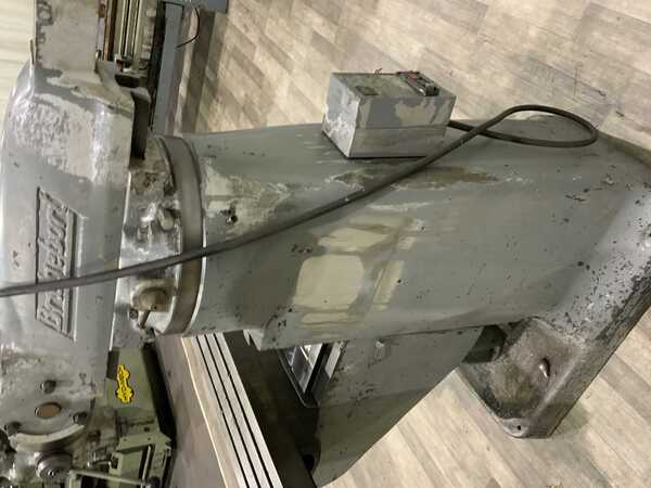 Bridgeport, vertical mill, 9" x42" table, 1 HP, power feed on table, R-8, 30" long. travel, 9" cross travel - Image 5