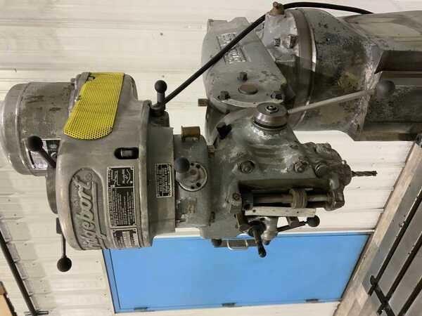 Bridgeport, vertical mill, 9" x42" table, 1 HP, power feed on table, R-8, 30" long. travel, 9" cross travel - Image 10