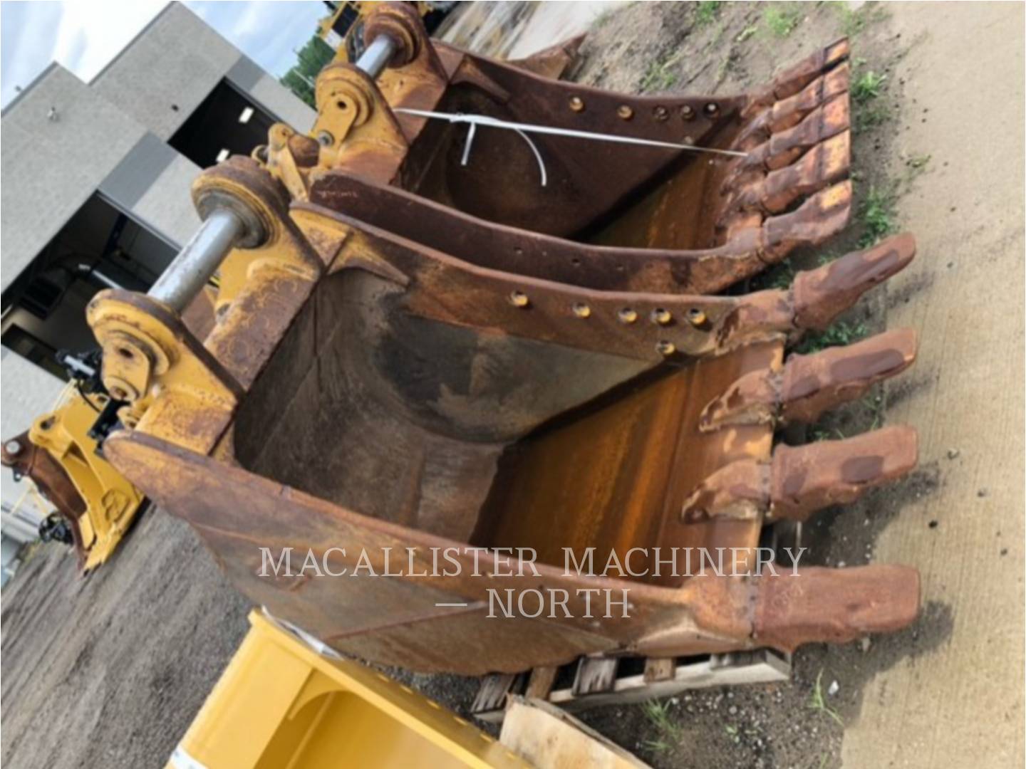 Caterpillar Work Tools (Non-Serialized) DB 42" SDBKT, Bucket, S/N: NBC16838, 2015 - Image 5