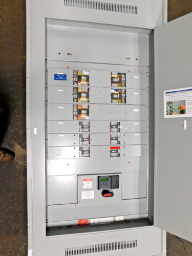 1200 Amp. General Electric, Spectra Series, panelboard, 44W 89H, 3 wire, 480 Volts, 3 phase - Image 3