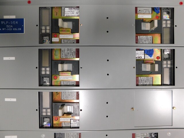 1200 Amp. General Electric, Spectra Series, panelboard, 44W 89H, 3 wire, 480 Volts, 3 phase - Image 4