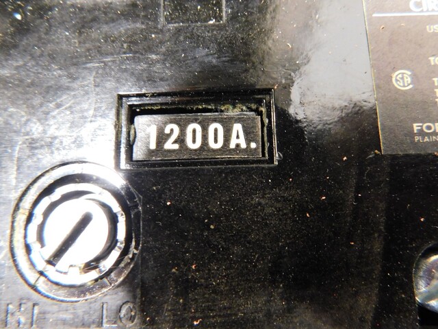 1200 Amp. General Electric, CCB, panelboard, 4 wire, 120/208 Volts, 3 phase - Image 7