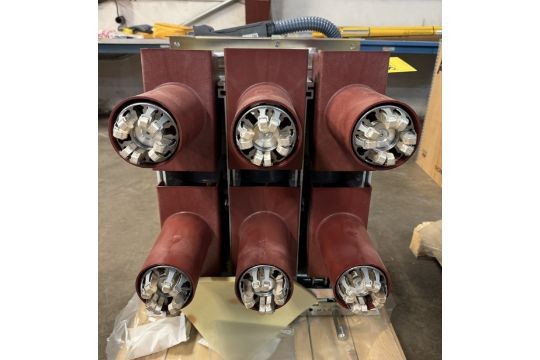 1200 Amps, ABB, vmax/a 15.12.31 drawout vacuum, 15 KV, 31.5 ka - Image 2