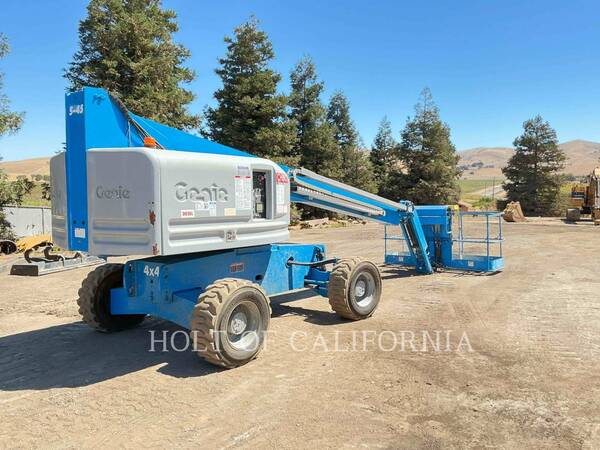Genie Industries S-45, Articulated Boom Lift, 2297 hours, S/N: S4514-20123, 2014 - Image 3