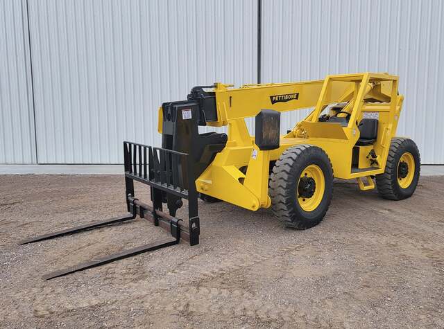 8000 lb. Pettibone #8042, telescopic forklift, 42' max lift, Cummins diesel engine, pneumatic tires, - Image 1