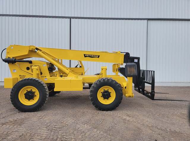 8000 lb. Pettibone #8042, telescopic forklift, 42' max lift, Cummins diesel engine, pneumatic tires, - Image 4