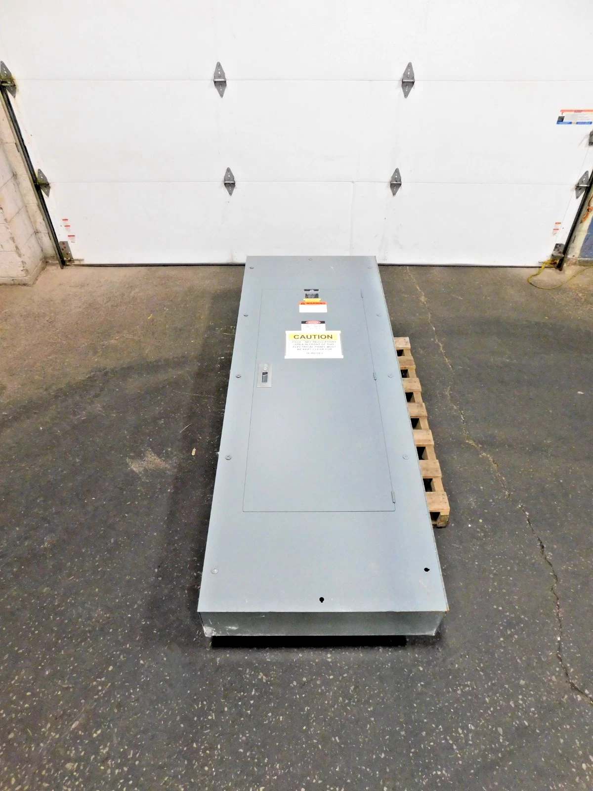 600 Amp. Square D, HCM 44-0890575, I-Line panelboard, 4 wire, 120/208 Volts - Image 2