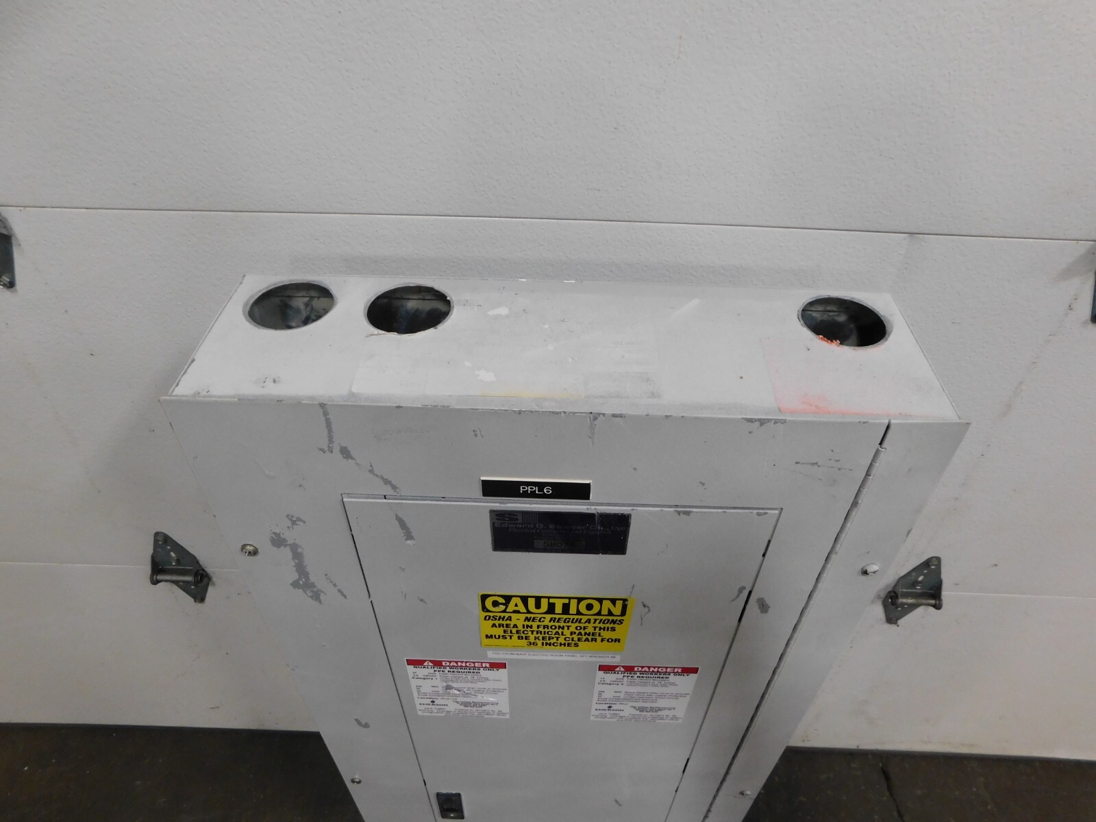 225 Amp. General Electric, AQF3421JTX, Spectra-A-Series panelboard, 4 wire, 120/208Y Volts - Image 6