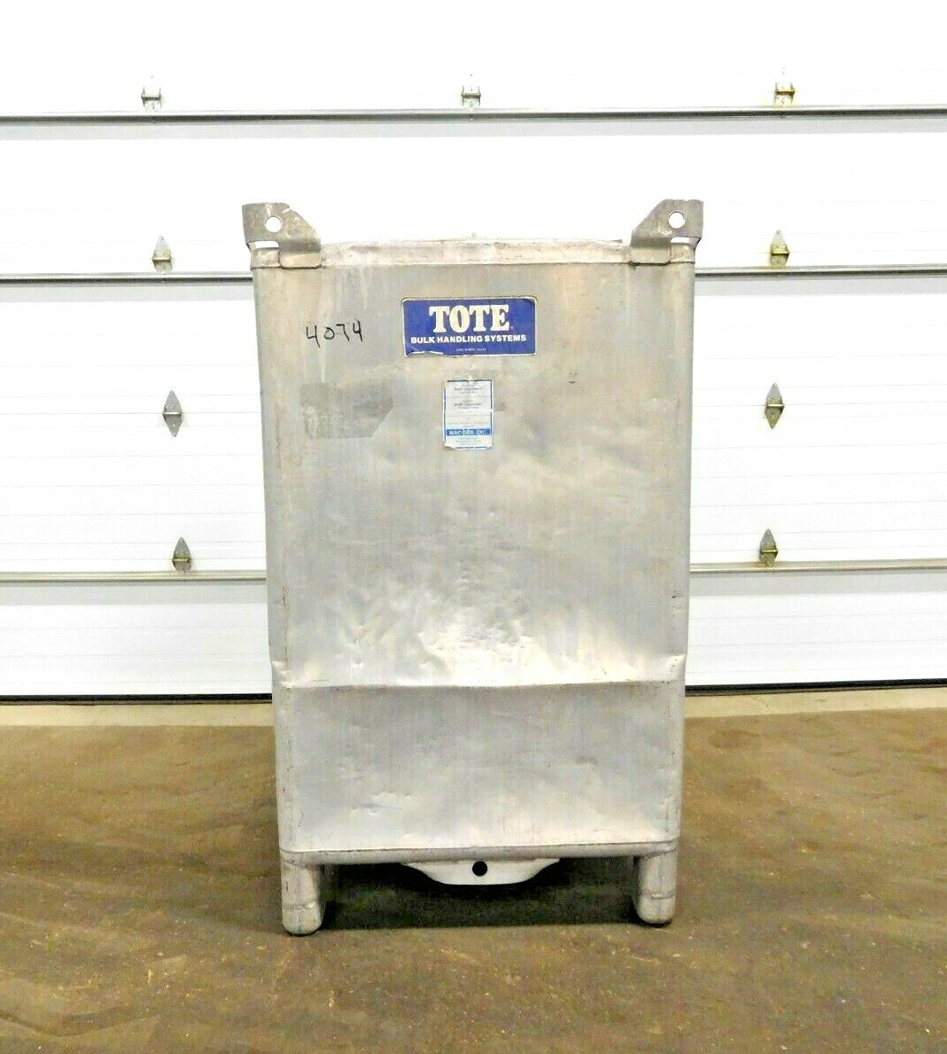45 cu.ft., Aluminum bulk handling tote bin - Image 1
