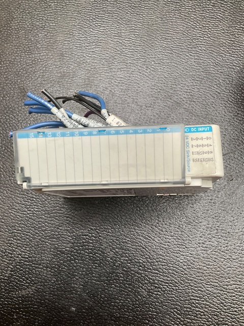 Allen-Bradley BRADLEY 1769-IQ16 /A CompactLogix DC Input Module 16 Pt USED - Image 3