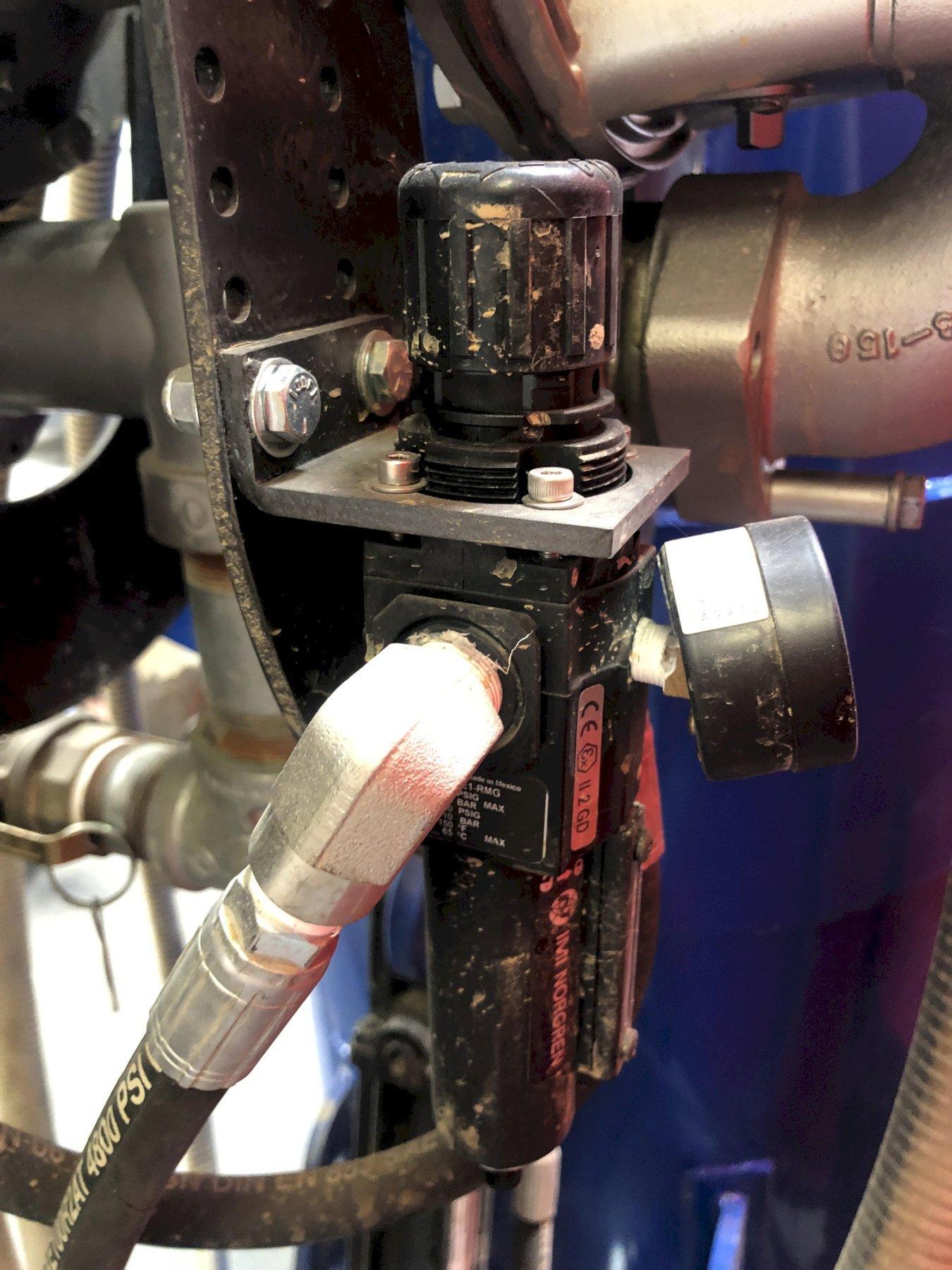 Xtractor #XR2500SHD, garnet removal system, 3000 lb. capacity, sandpiper pump, hydraulic dump, mounting frame - Image 8
