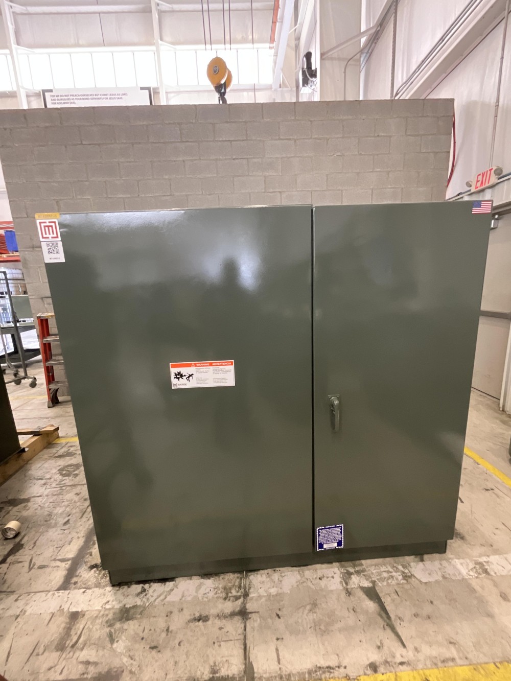 750 KVA 13200GY/7620 Primary, 460GY/265 Secondary, 3 phase, Padmount Transformer - Image 2
