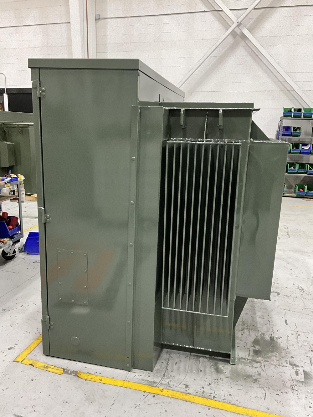 1000 KVA 24940GY/14400 Primary, 600Y/347 Secondary, 3 phase, Padmount Transformer, Ready To Ship - Image 3