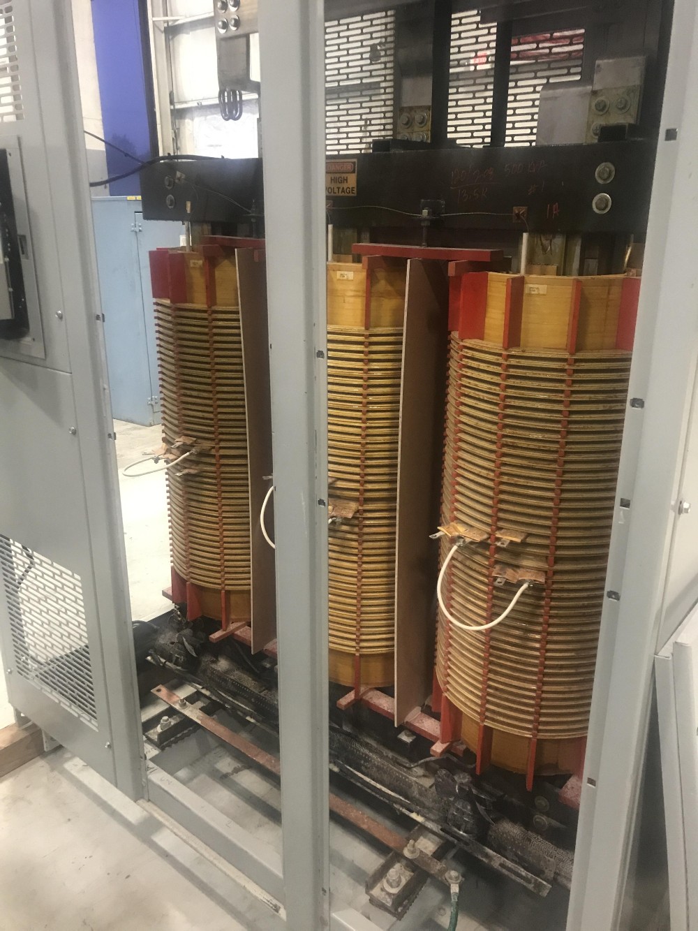 500/666 KVA 13200 Delta Primary, 208Y/120 Secondary, 3 phase, Dry Type Transformer - Image 3