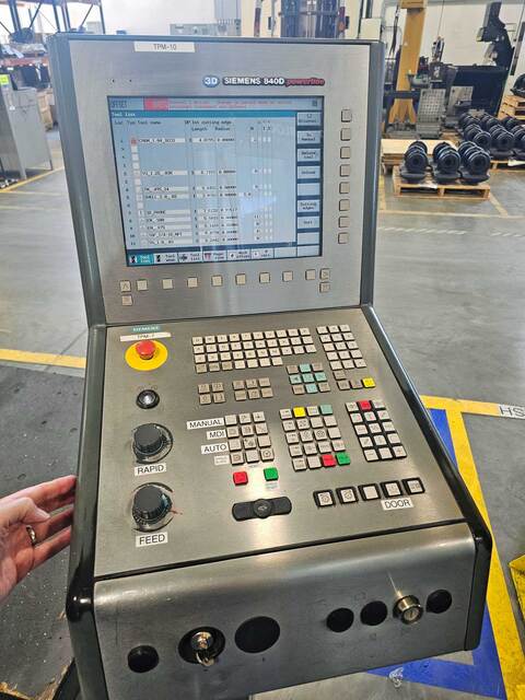 DMG, Mori Deckel Maho #DMU-80P-duoBLOCK, 5-Axis UMC, probe, 580 psi, thru spindle coolant, chip conveyor - Image 6