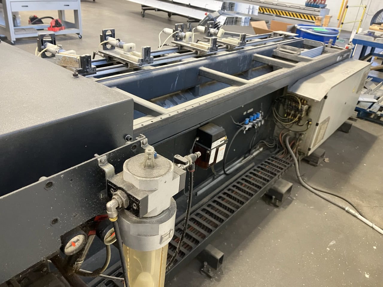 Elumatec #SBZ-122, Profile Machining Center, 164.4" X, 40.9" Y, 21.3" Z, 6000 RPM, 400 V., 4 tool, 4 clamp - Image 5