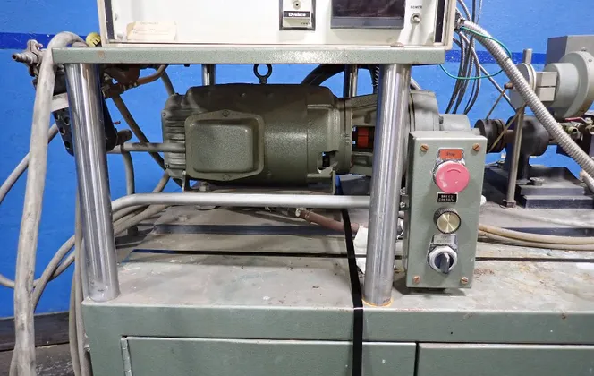 0.75" clock wise Brabender #2503, Extruder, 25:1 L/D, 3 barrel zone, 3 HP, 230 V., Control panel - Image 4