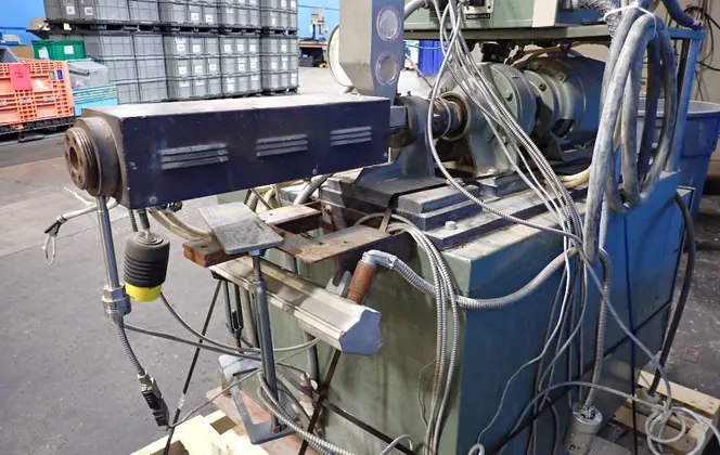 0.75" clock wise Brabender #2503, Extruder, 25:1 L/D, 3 barrel zone, 3 HP, 230 V., Control panel - Image 9