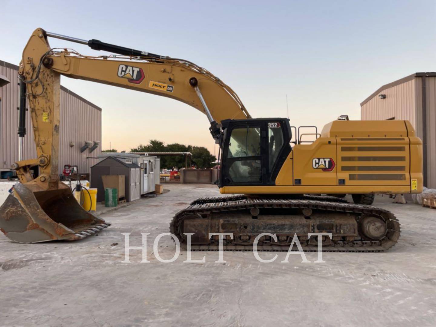Caterpillar 352 11, Crawler Excavator, 3602 hours, S/N: KXH00323, 2023 - Image 1