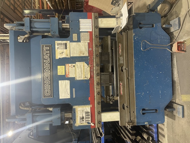 60 Ton, Cincinnati #AutoForm, CNC press brake, 6' overall, 54" between housing, 8" stroke, 17" open, die - Image 2