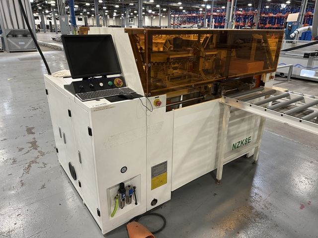 Hipoint #NZK8E, CNC Machining Center, 39.4" width x 1.6" thick max Panel Size, 11" min. Panel length, 2 HP - Image 2