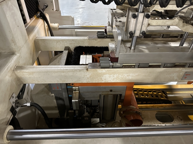 Hipoint #NZK8E, CNC Machining Center, 39.4" width x 1.6" thick max Panel Size, 11" min. Panel length, 2 HP - Image 10