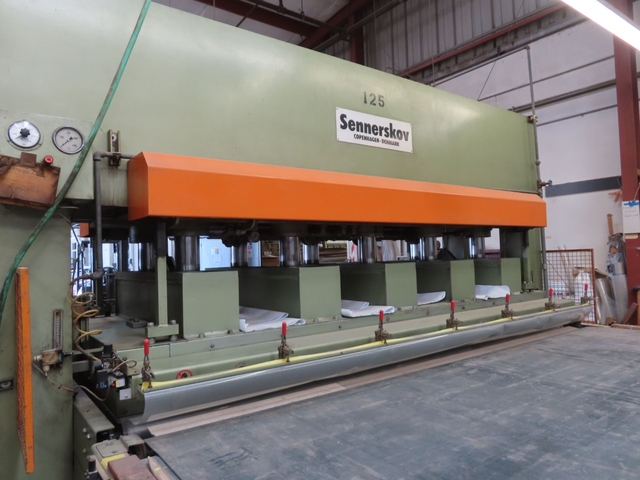 Sennerskov #GLP-12651, Hot Press, 5' x 10' Platen Size, 80 kW - Image 3