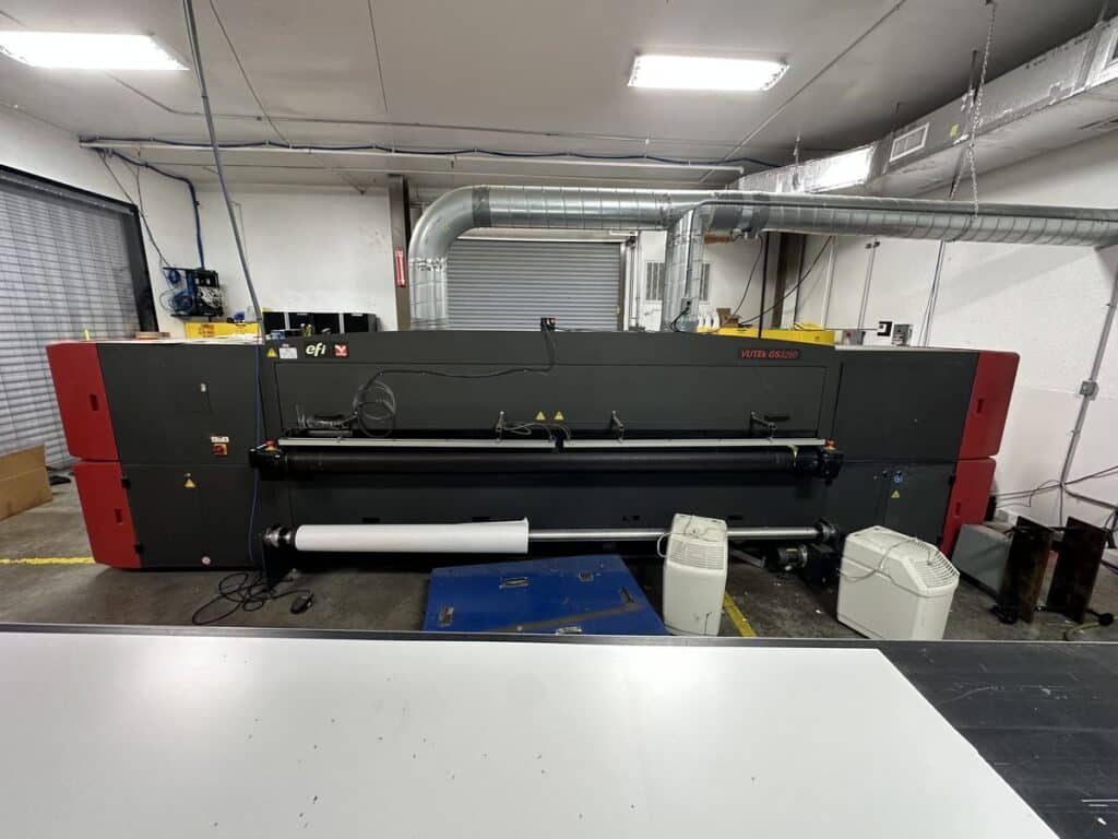 EFI #VUTEk-GS-3250, UV Hybrid Industrial Printer, 1000/600 dpi Resolution, 126.5" width x 2" thick max Media - Image 6