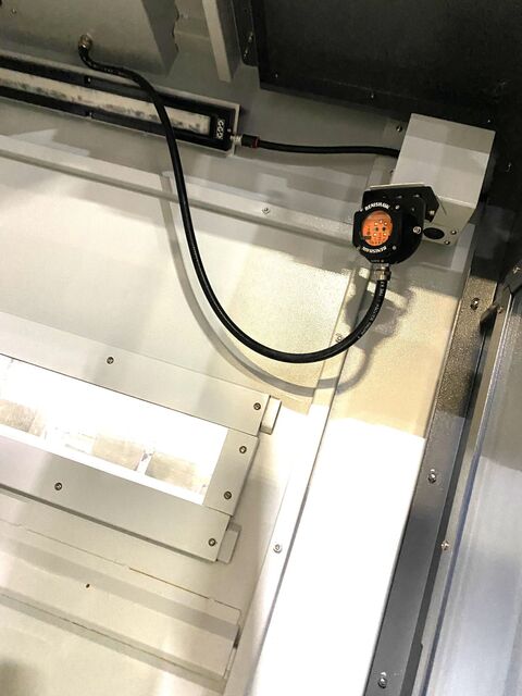 Bridgeport #XR-1000, 4-Axis CNC Vertical Machining Center, 40" X, 24" Y, 24" Z, 51.18" x 23.6" Table, 30 HP - Image 4