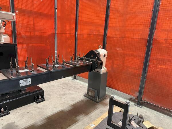Lincoln Electric, robot welding system w/6-axis robot, 300 kg Head & Tailstock, 2021 - Image 7