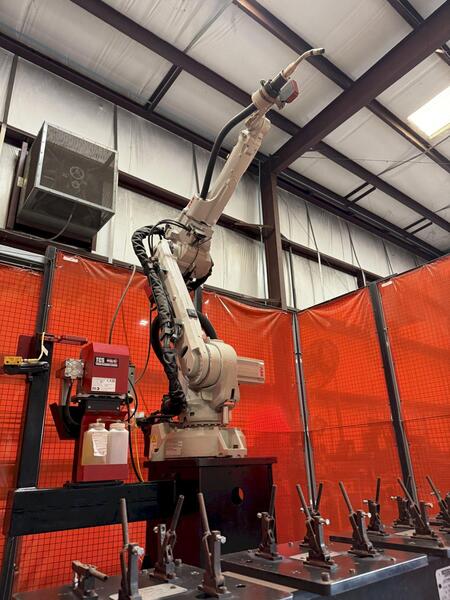 Lincoln Electric, robot welding system w/6-axis robot, 300 kg Head & Tailstock, 2021 - Image 9