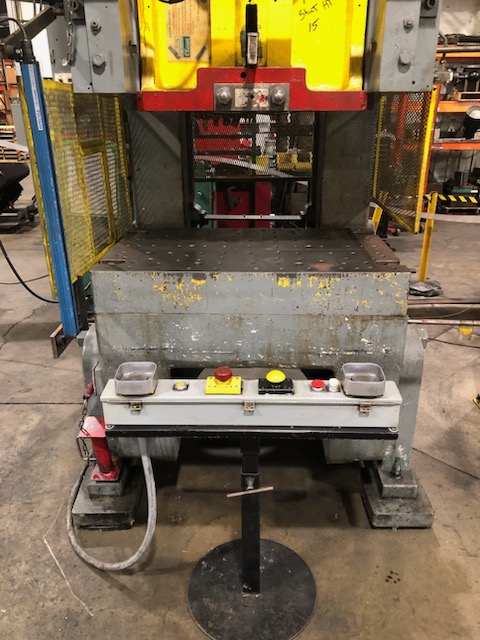 110 Ton, Bliss #C-110, Flywheel OBI Press, w/Air Clutch, 42" x 27" Bed Area, 27.5" x 21" Ram Area, 6" Ram - Image 4