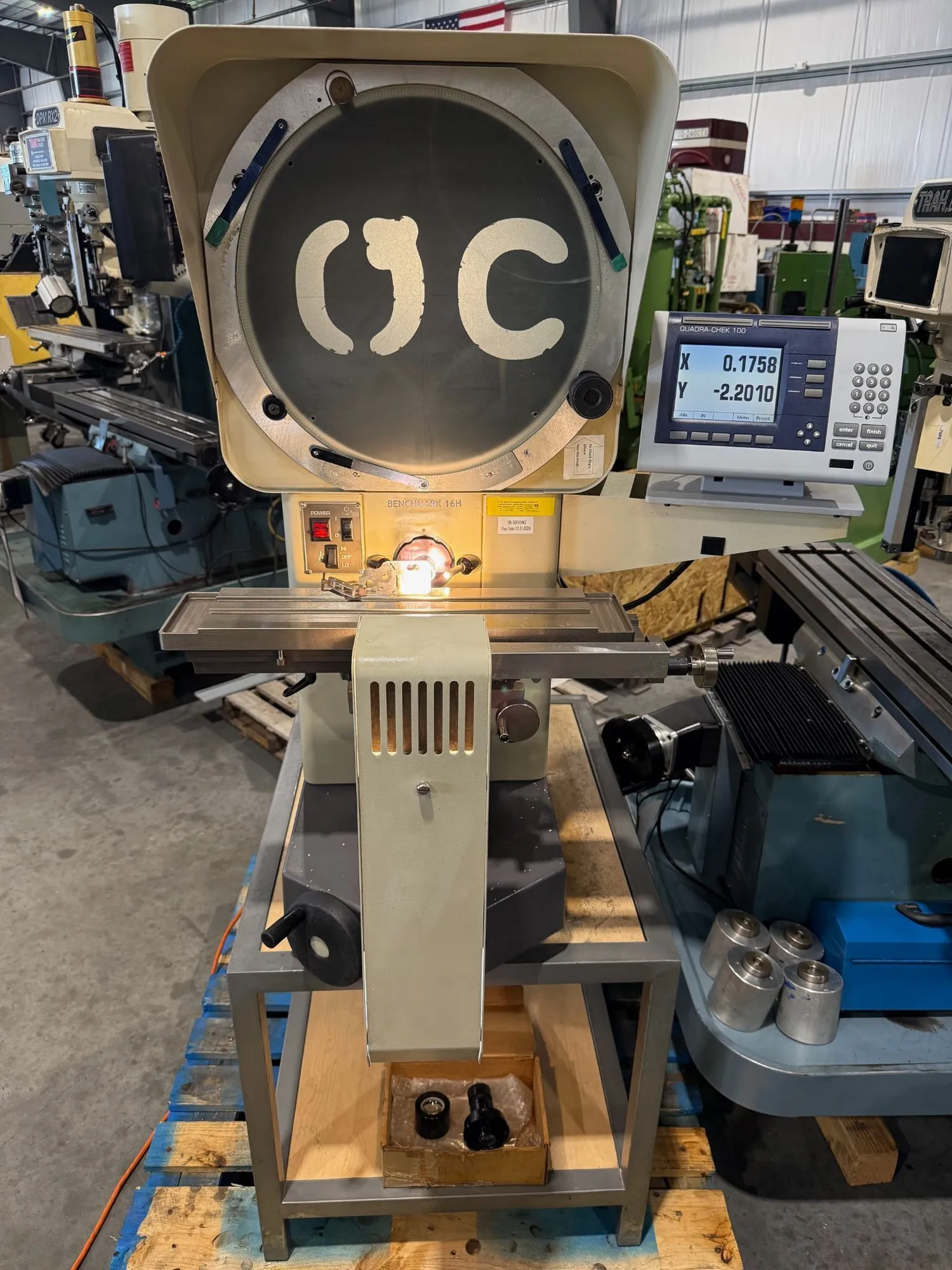 16" Dorsey #16H, optical comparator, 18" x5" tbl., 10/50X lens, surface illumination, Quadra-Chek 100 2-Axis - Image 2