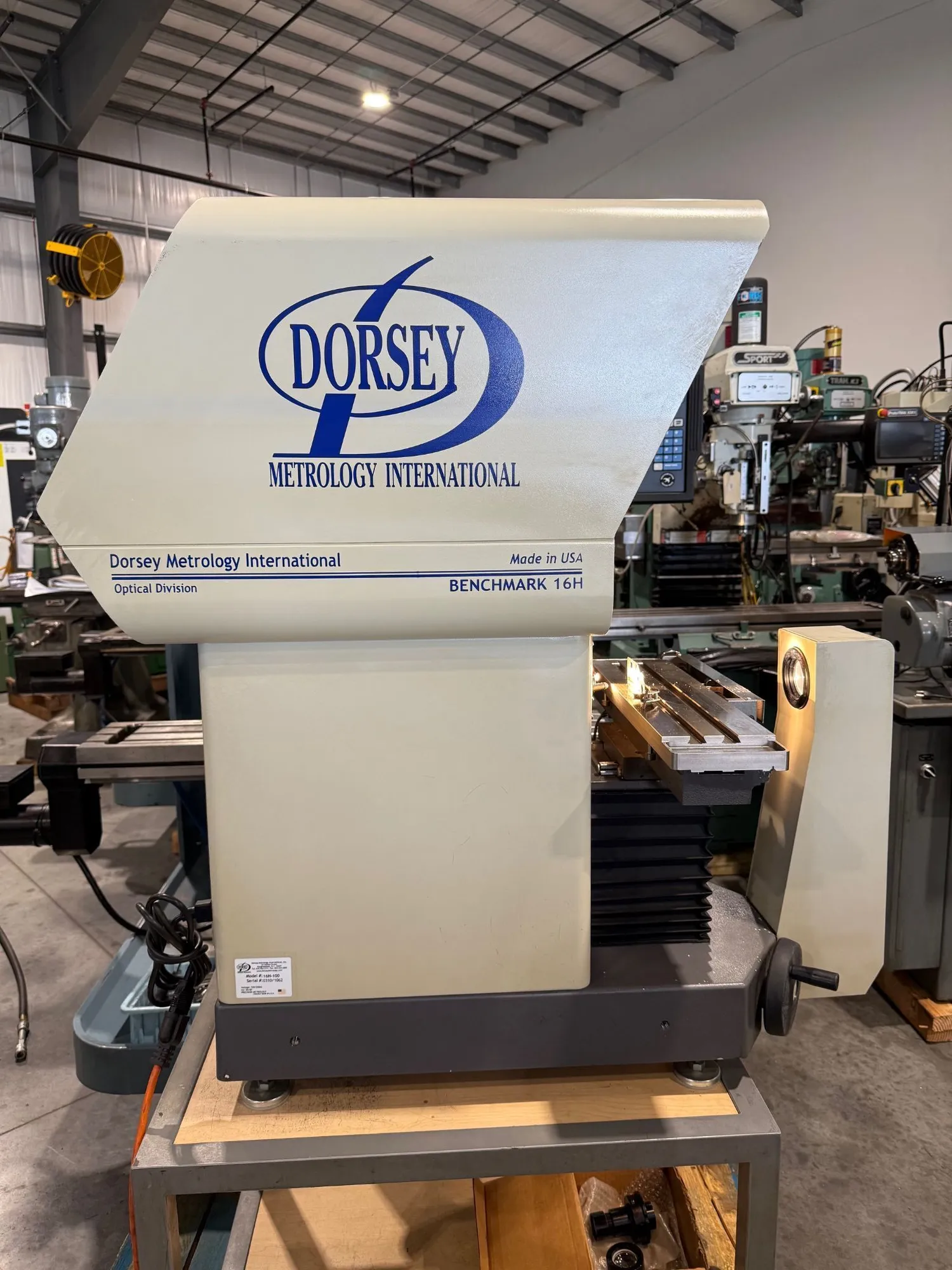 16" Dorsey #16H, optical comparator, 18" x5" tbl., 10/50X lens, surface illumination, Quadra-Chek 100 2-Axis - Image 6