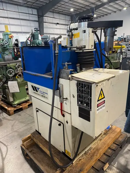 DCM Wilson Tool #PDG-5-3, automatic rotary surface grinder, 18" table diameter, 6" 3-jaw chuck - Image 4