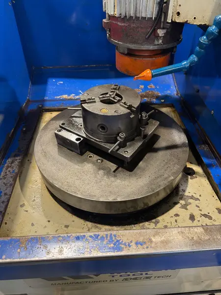 DCM Wilson Tool #PDG-5-3, automatic rotary surface grinder, 18" table diameter, 6" 3-jaw chuck - Image 8
