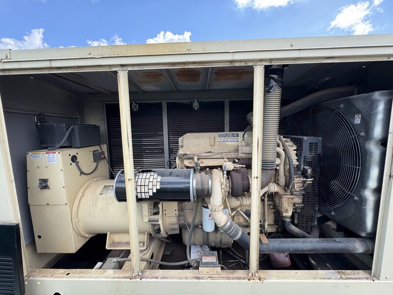 400 KW Detroit Diesel #JUREOZD, diesel generator set, 277/480 Volts, 3-phase, 751 hours, 635 HP @ 1800 RPM - Image 5