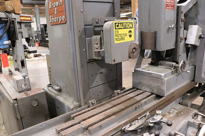 6" x 18" Brown & Sharpe #618-MicroMaster, surface grinder, 8" x 1/2" x 1-1/4" wheel, 10X lens, box type dust - Image 6