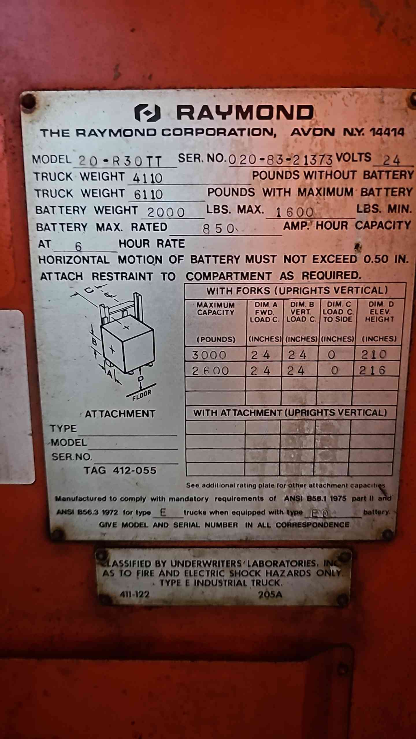 2000 lb. Raymond #20R30TT, reach forklift, needs battery - Image 3