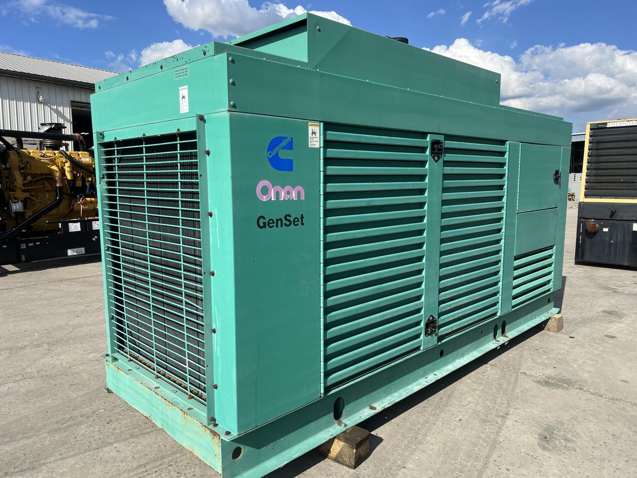 400 KW Cummins Onan #400DFCE-932, diesel generator set, 277/480 Volts, 1/3 phase, 129 hours, NTA-855-G5 - Image 2